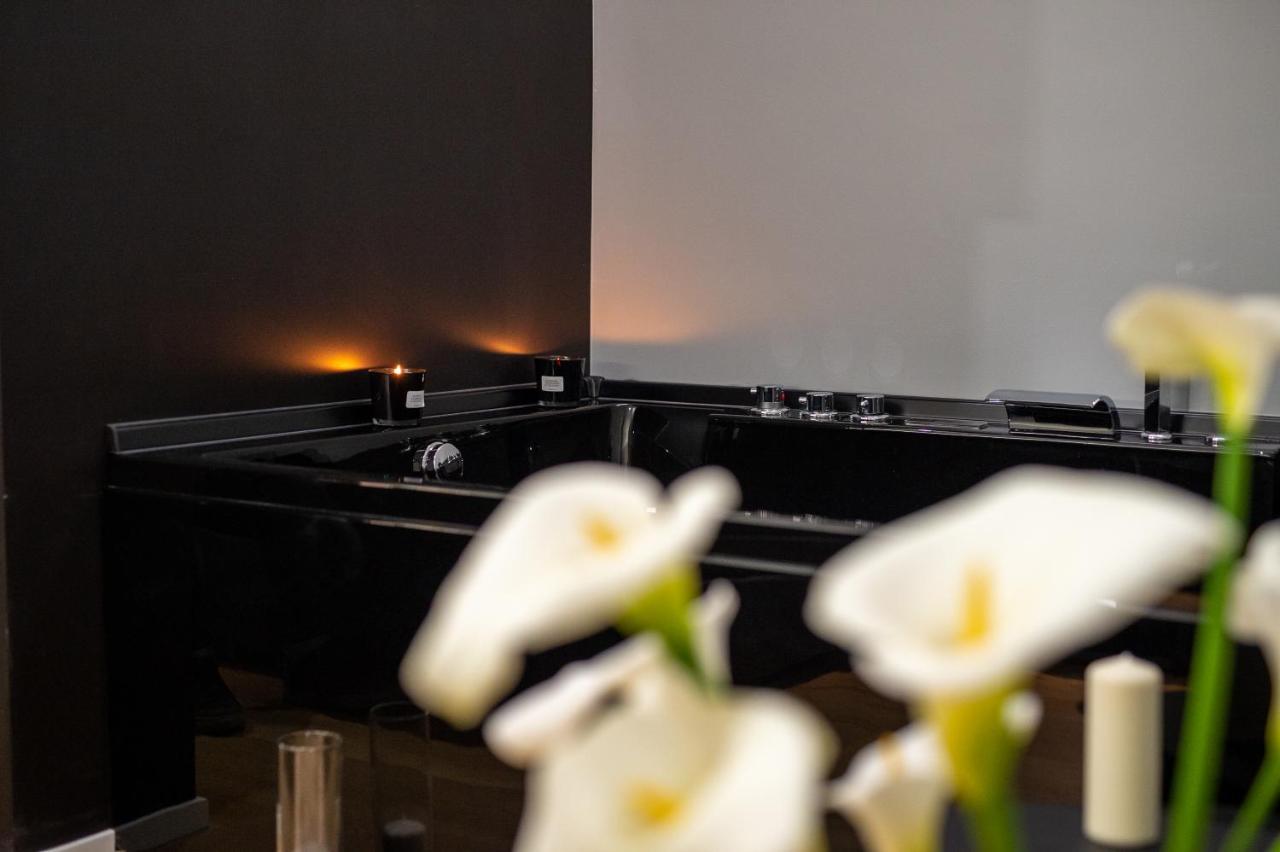 Contemporaneamente 147 - Modern & Comfort Rooms 巴里 外观 照片