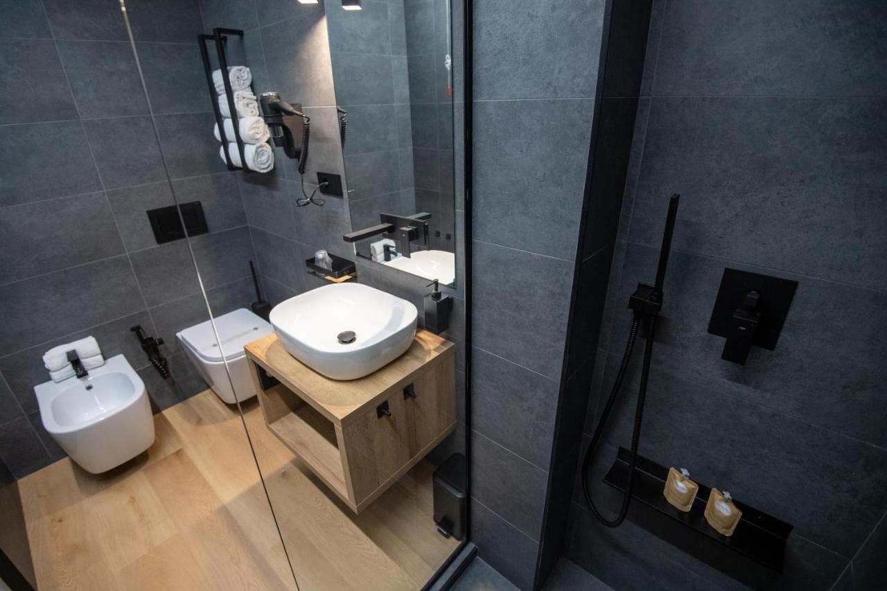 Contemporaneamente 147 - Modern & Comfort Rooms 巴里 外观 照片