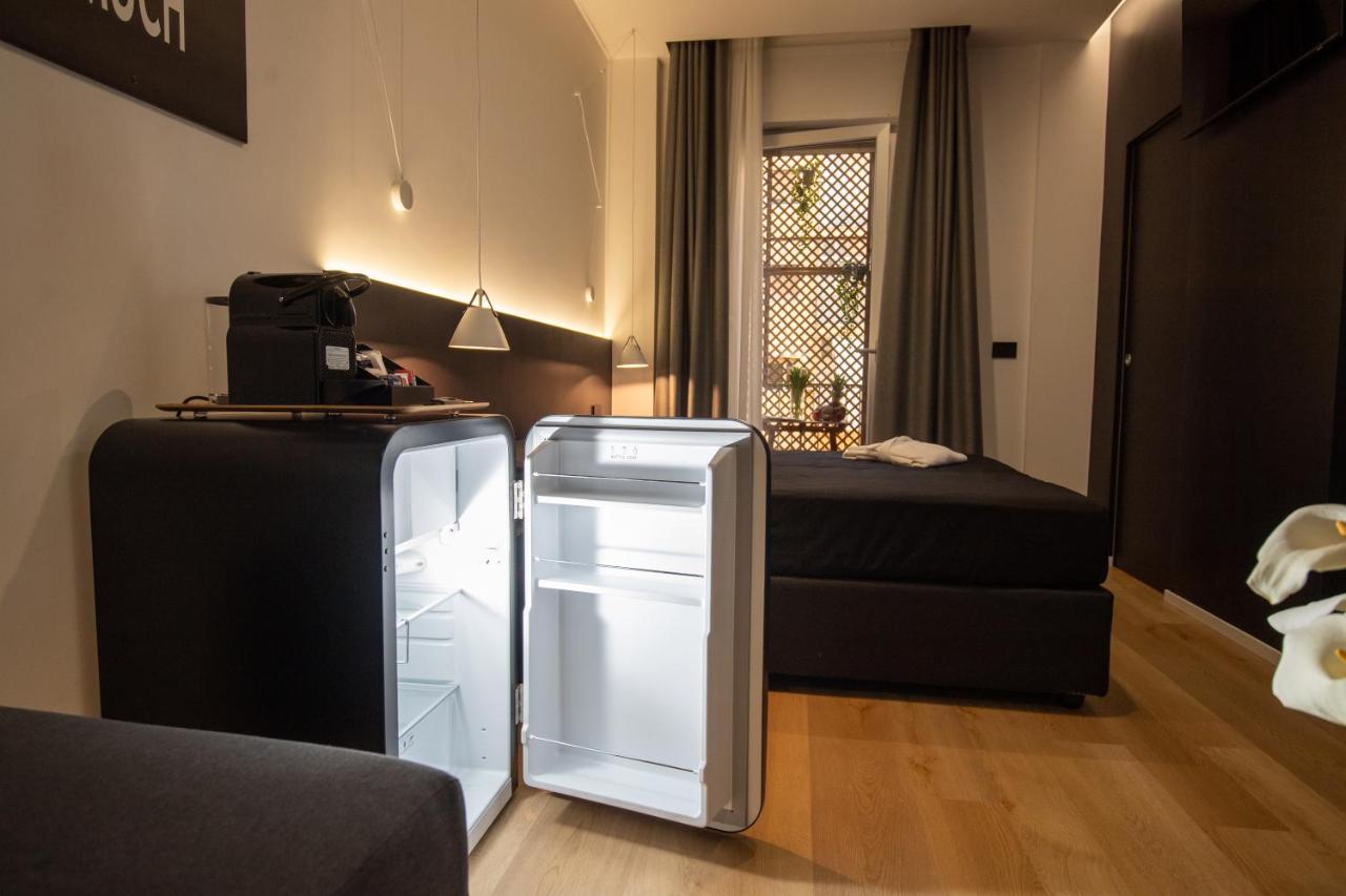 Contemporaneamente 147 - Modern & Comfort Rooms 巴里 外观 照片