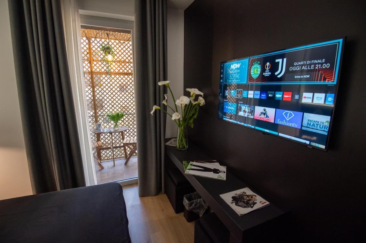 Contemporaneamente 147 - Modern & Comfort Rooms 巴里 外观 照片