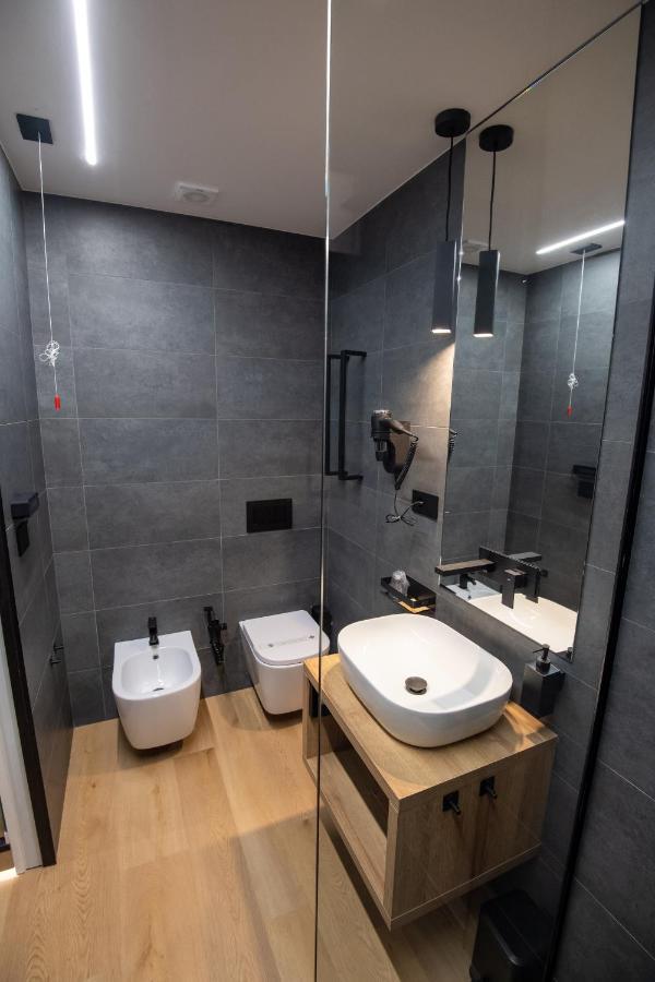 Contemporaneamente 147 - Modern & Comfort Rooms 巴里 外观 照片