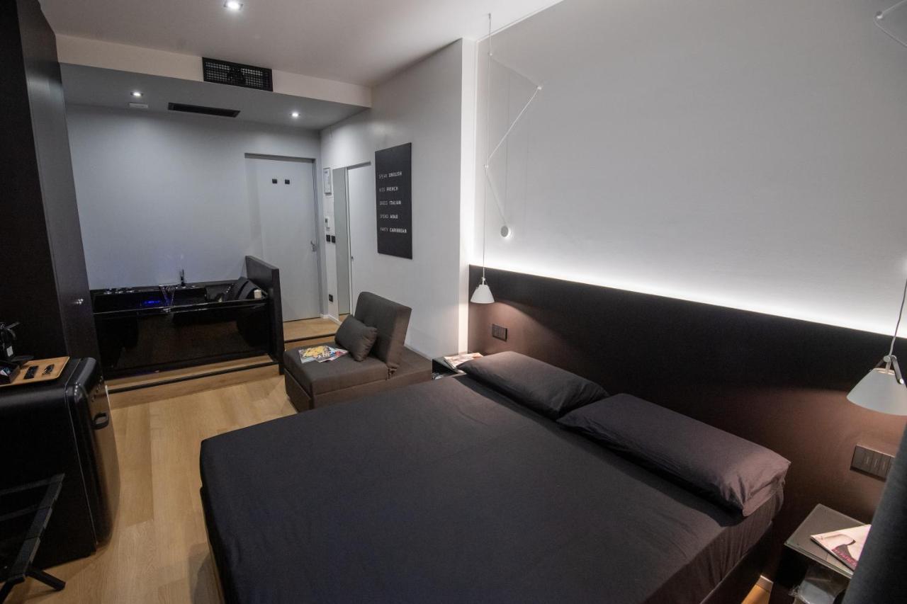 Contemporaneamente 147 - Modern & Comfort Rooms 巴里 外观 照片