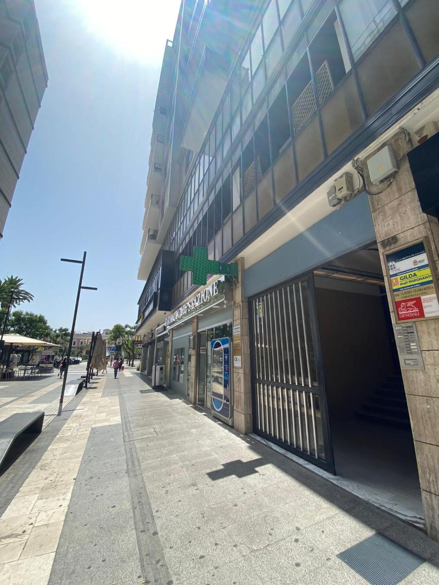 Contemporaneamente 147 - Modern & Comfort Rooms 巴里 外观 照片